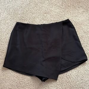 She and Sky skort, brand new with tags, size large